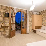 Harmony 4*