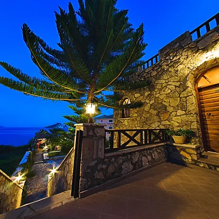 Harmony 4*